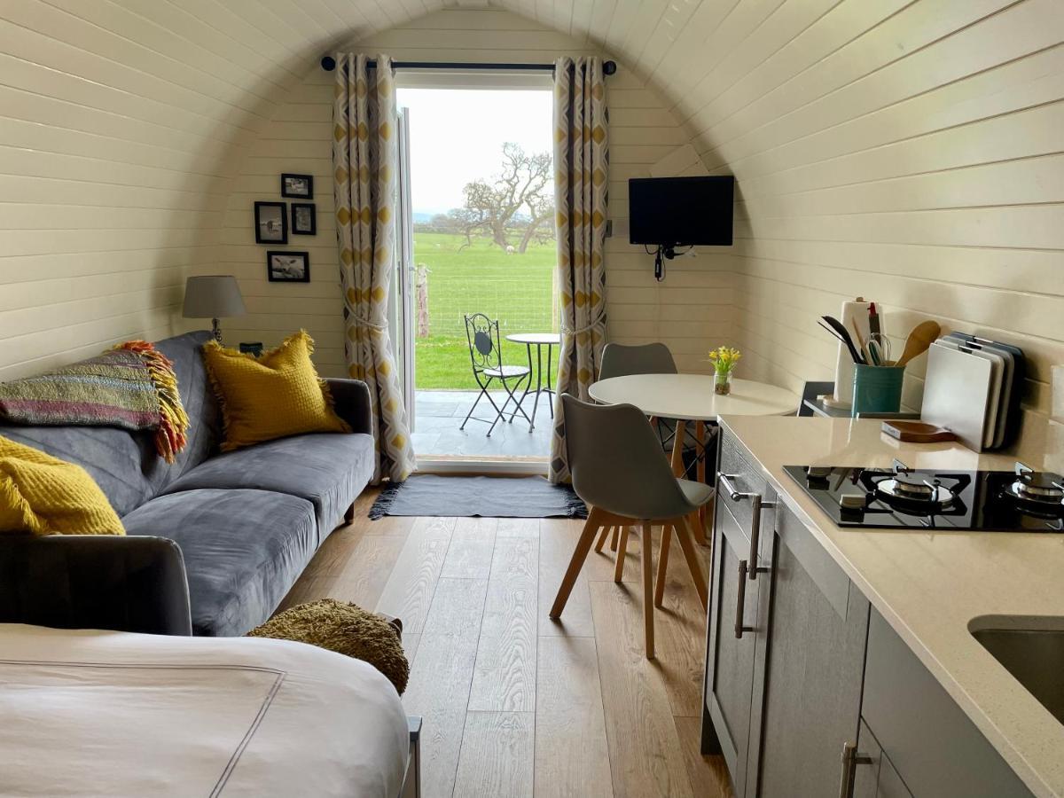 Готель Abbey Farm Luxury Glamping Rhuddlan Екстер'єр фото
